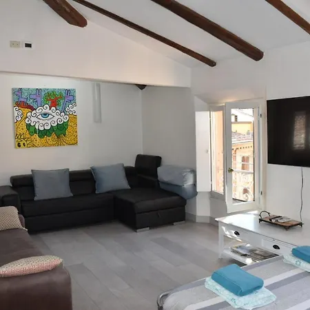 Mansarda Teatro Duse Centro Bolonya