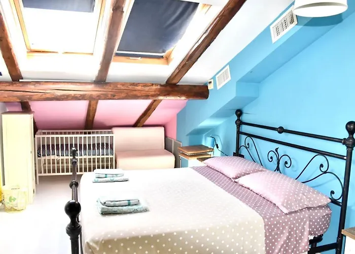 Apartmán Mansarda Teatro Duse Centro *