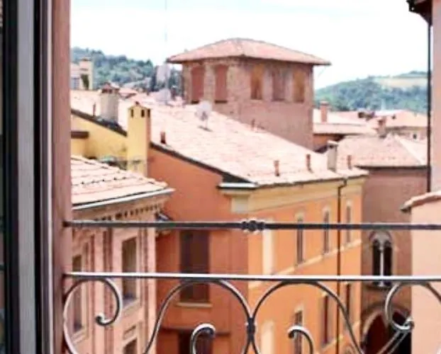 Mansarda Teatro Duse Centro Apartmán