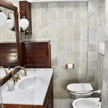 Apartamento Mansarda Teatro Duse Centro *